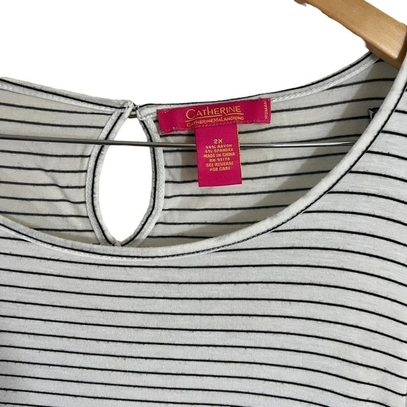 Catherine Malandrino Black and White Pinstripe Blouse Plus Size 2X Waist Tie Top - Picture 6 of 6